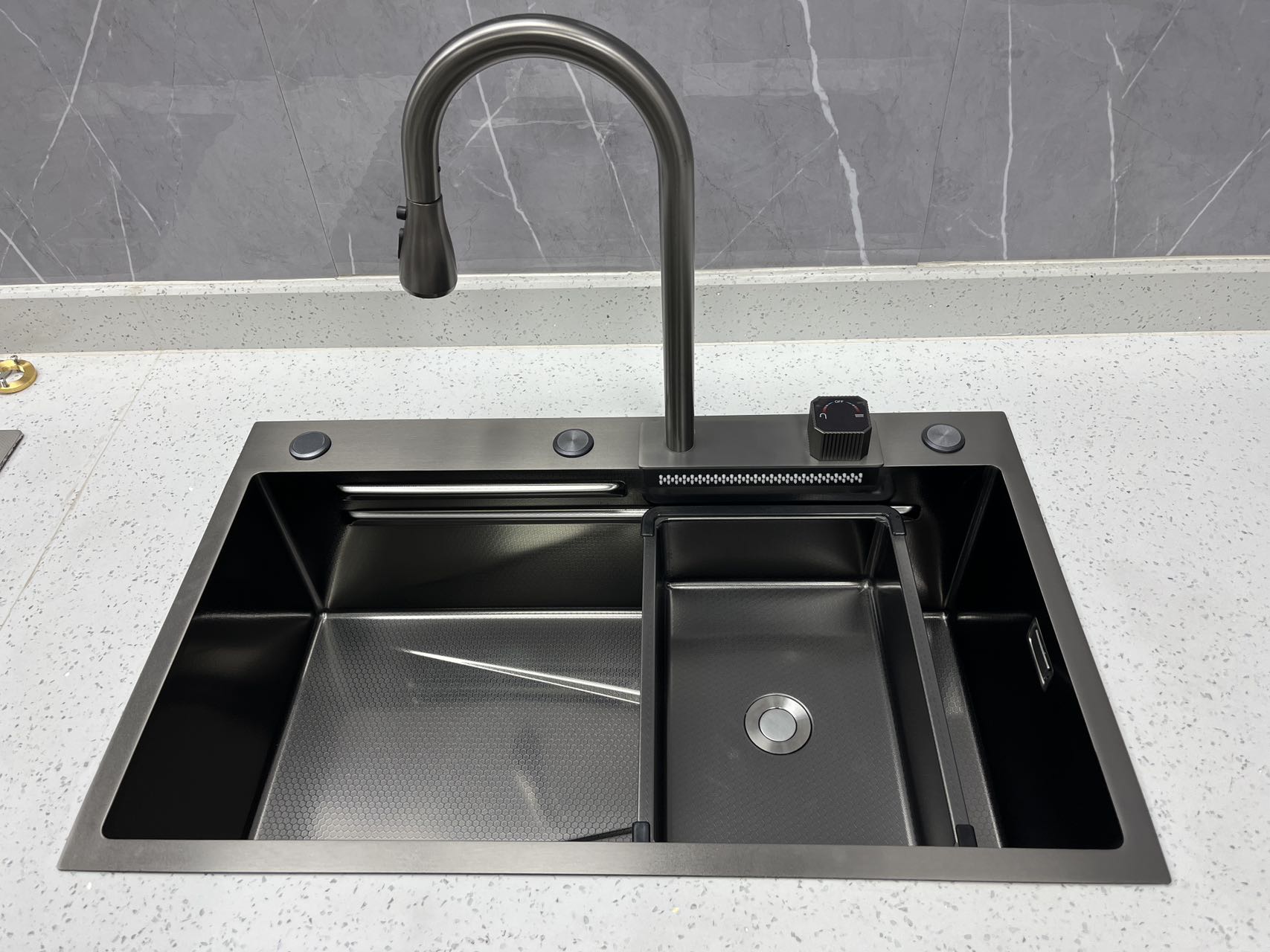 Double bowl stainless steel sink