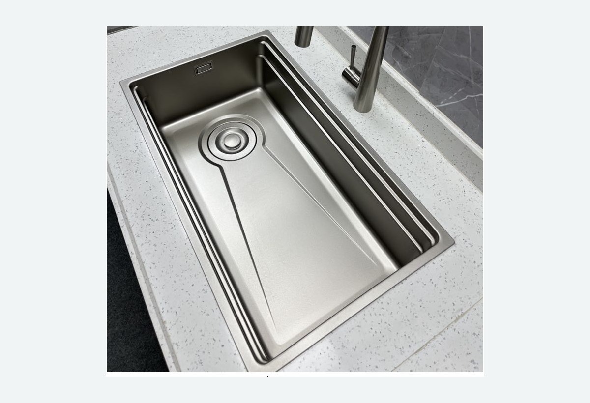 WAYINDA Hammered Drawn Double-Rib Sink stainless steel sink