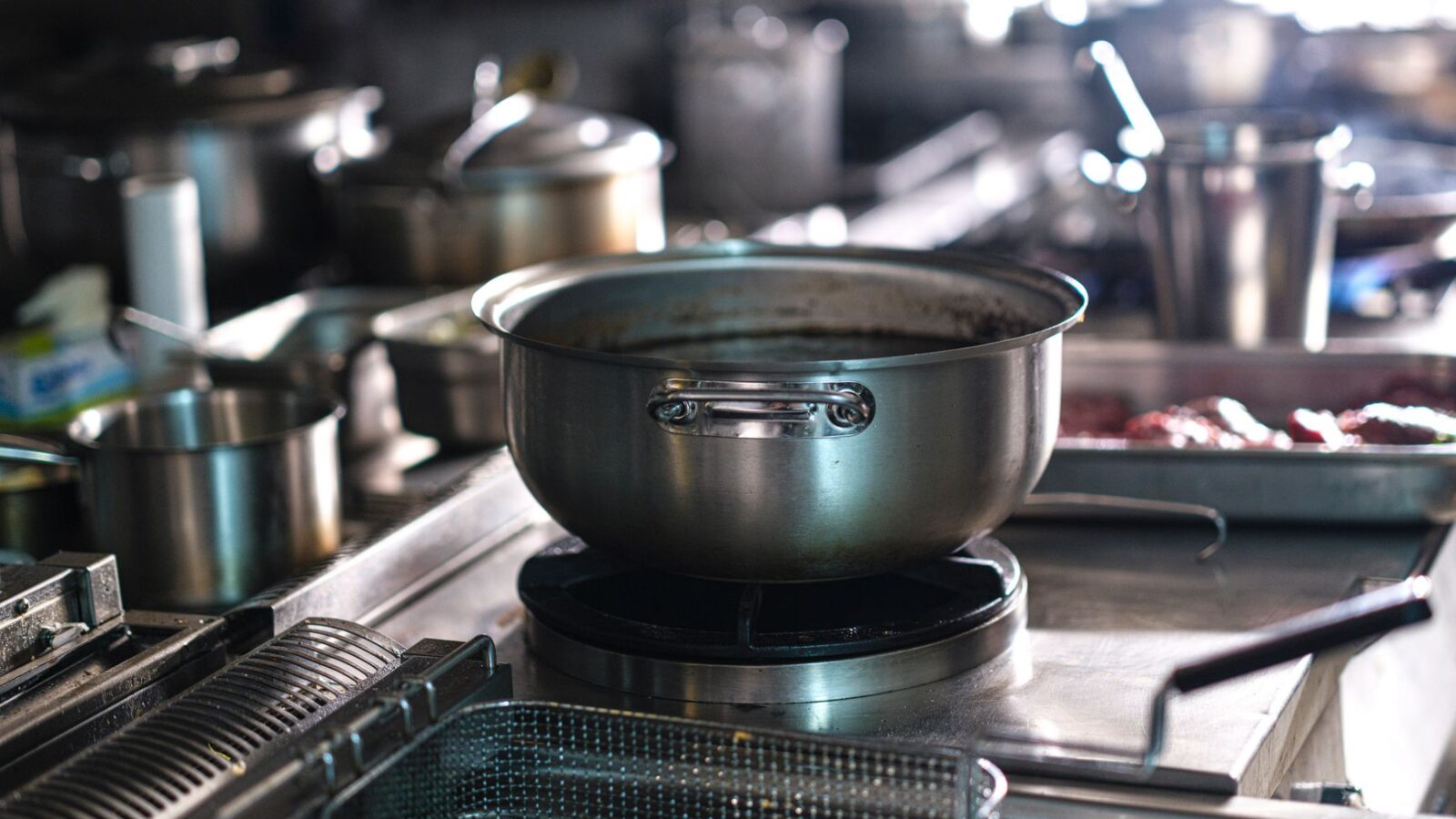 Commercial kitchen equipment for restaurant and hotel projects